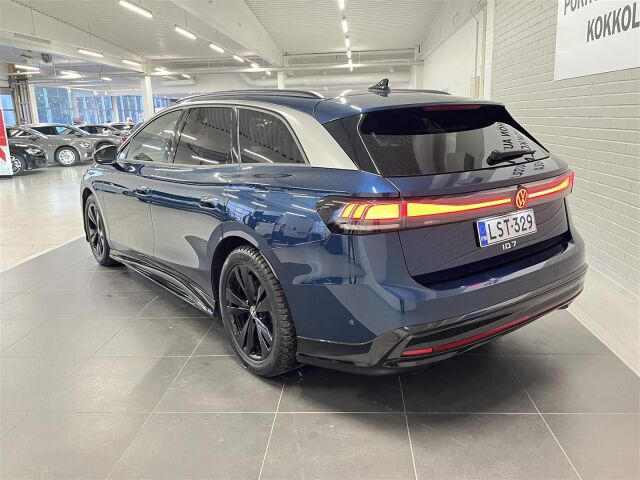 VOLKSWAGEN ID.7 2024 Tourer Pro Elegance 210 kW Akku 77 kWh, 1-omisteinen, vetokoukku, takuu!