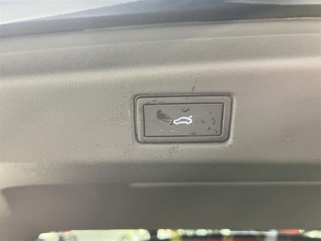 VOLKSWAGEN ID.7 2024 Tourer Pro Elegance 210 kW Akku 77 kWh, 1-omisteinen, vetokoukku, takuu!