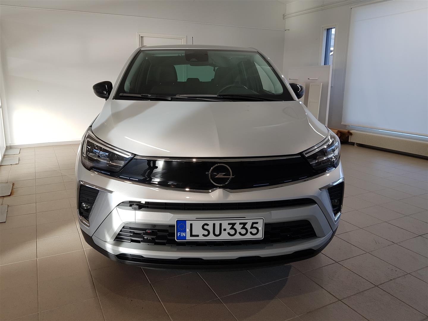 Opel Crossland Elegance 130 A 2024, bild 2/15