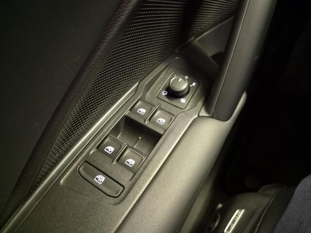 VOLKSWAGEN Tiguan 2024 Elegance Business eHybrid 150 kW DSG-automaatti * Suomiauto / 1-Omistaja / Merkkihuollettu / Vetokou