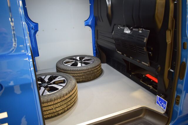 Volkswagen Transporter 2025 Transporter umpipakettiauto 2,0 l TDI 4MOTION 125 kW 8-vaihteinen automaatti  *SIS 2 RENKAAT*