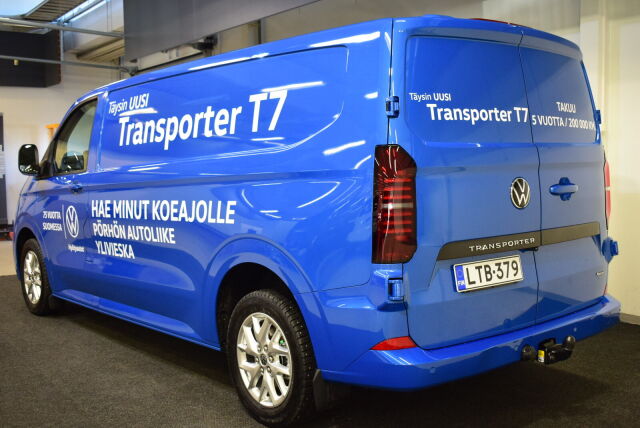 Volkswagen Transporter 2025 Transporter umpipakettiauto 2,0 l TDI 4MOTION 125 kW 8-vaihteinen automaatti  *SIS 2 RENKAAT*
