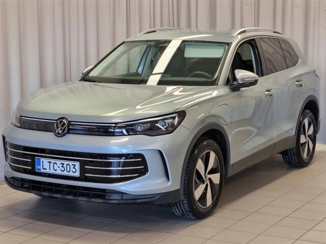 Volkswagen Tiguan 2025 Elegance 75-v Juhlamalli eHybrid 150 kW DSG-automaatti