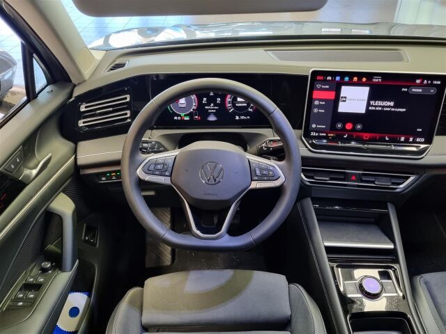 Volkswagen Tiguan 2025 Elegance 75-v Juhlamalli eHybrid 150 kW DSG-automaatti