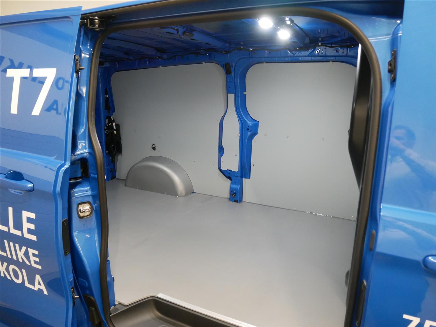 Volkswagen Transporter 2025, kuva 7/16