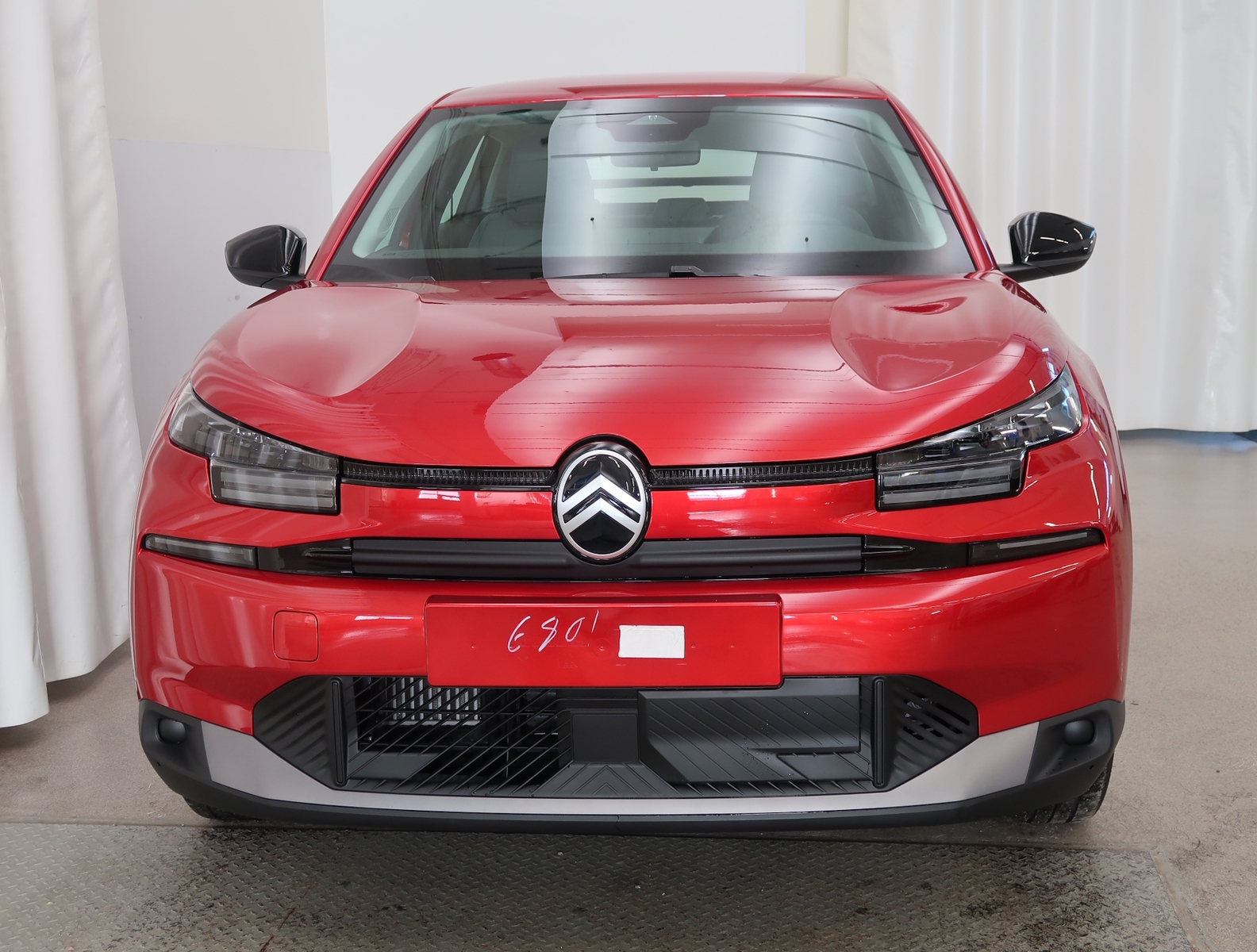 Citroen C4 Plus Hybrid 145 Automaatti 2025, kuva 2/9