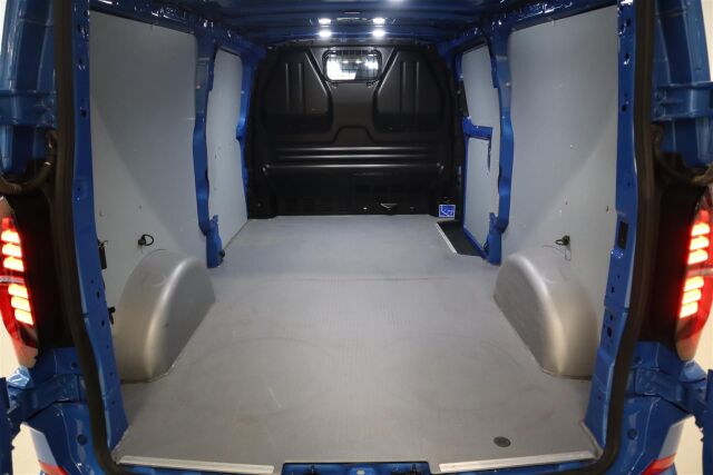 Volkswagen Transporter 2025 umpipakettiauto 2,0 TDI 125 kW 4Motion, Automaatti