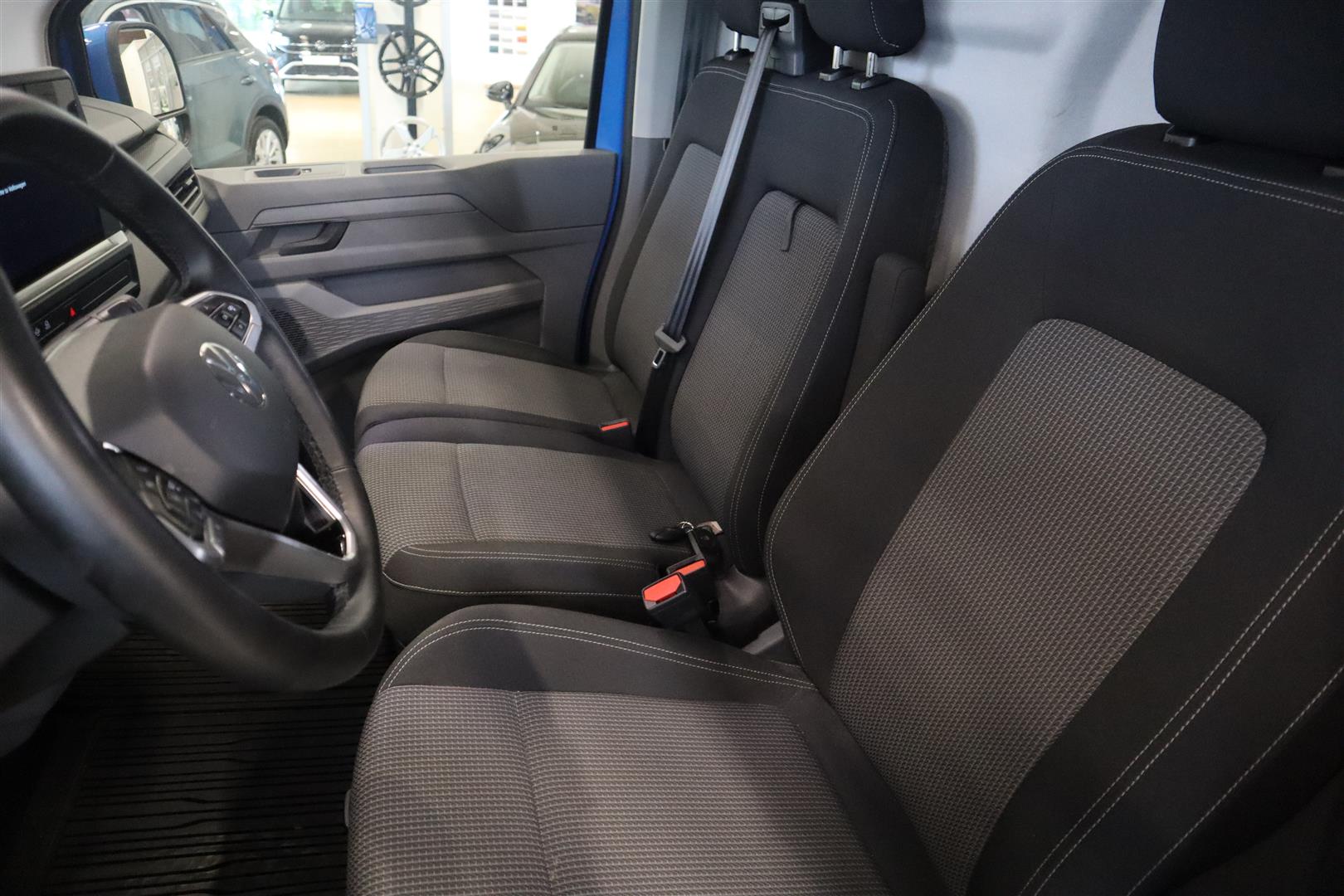Volkswagen Transporter 2025, kuva 6/19
