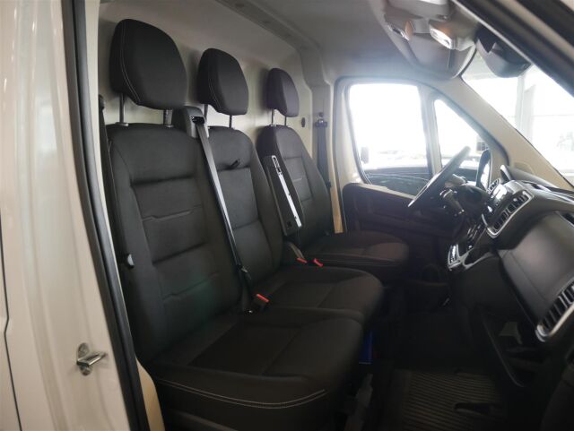 Fiat Ducato 2025 Multijet3 140 L3H2 AT / Uusi automaatti-Ducato heti ajoon! / ALV / Vanerointi / Koukku / 2 x renkaat