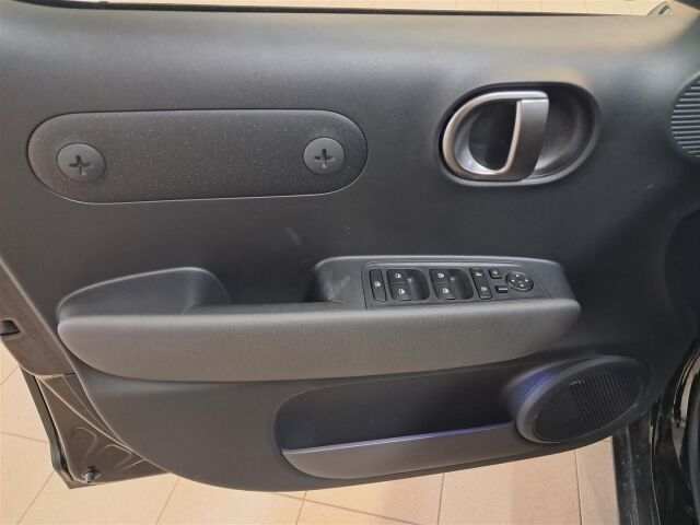 Hyundai INSTER 2025 49 kWh 115 hv In, Roof Pack, Safety Pack, Digital Key, Led Pack, 17" renkailla, V2L.