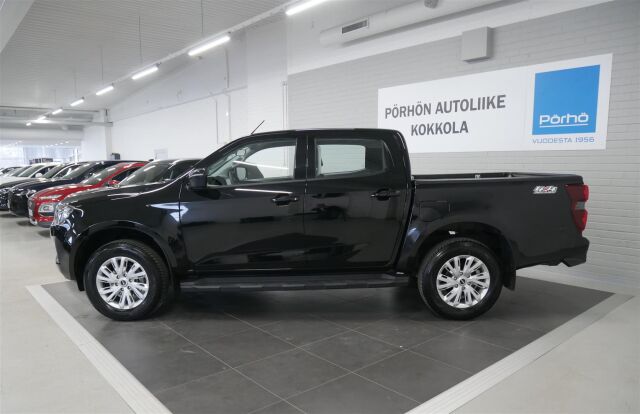 Isuzu D-Max 2025 Double Cab 163 TDi 4WD 6AT LX 25MY Two-Seater / ALV / Kauko-Eberi / Lavakaukalo / Koukku / 2 x renk