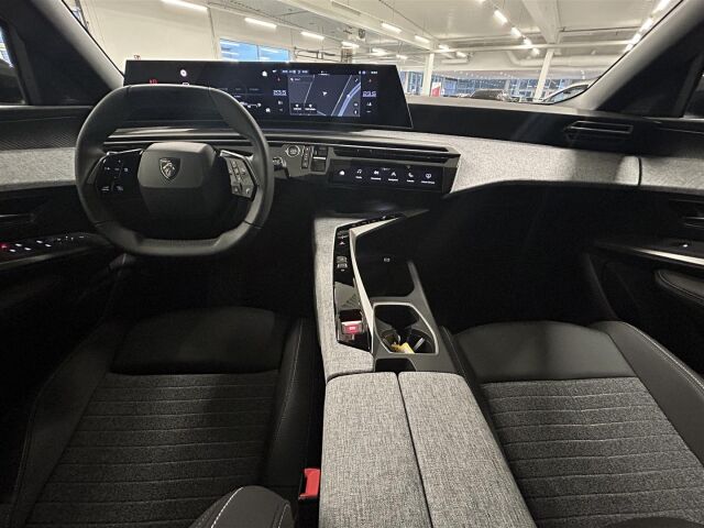 Peugeot 5008 2025 Allure Edition Hybrid 145 Aut. / 7-h / Adapt.vakkari / 360-kamera / Lämm.ohjauspyörä  /