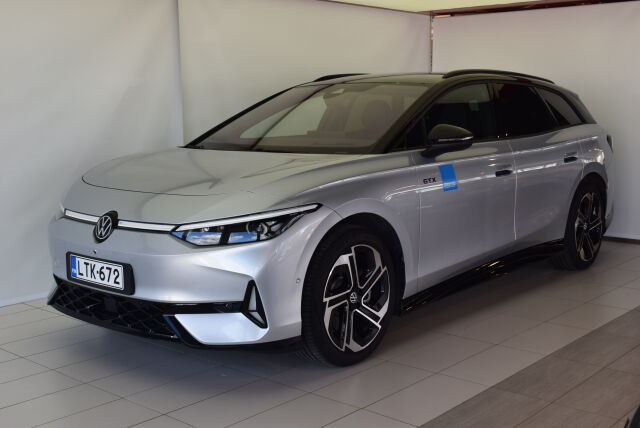 Volkswagen ID.7 2025 Tourer GTX 4MOTION 75-v Juhlamalli 250 kW, akku 86 kWh, / HARMAN GARDON / HUD / VETOKOUKKU