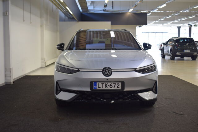 Volkswagen ID.7 2025 Tourer GTX 4MOTION 75-v Juhlamalli 250 kW, akku 86 kWh