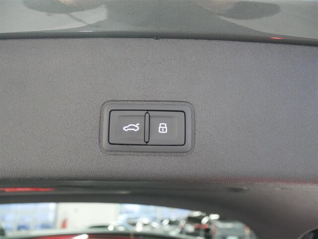 Audi Q3 2026 e-hybrid 200 kW  *** 3 vuoden / 150tkm jatkoturva!***