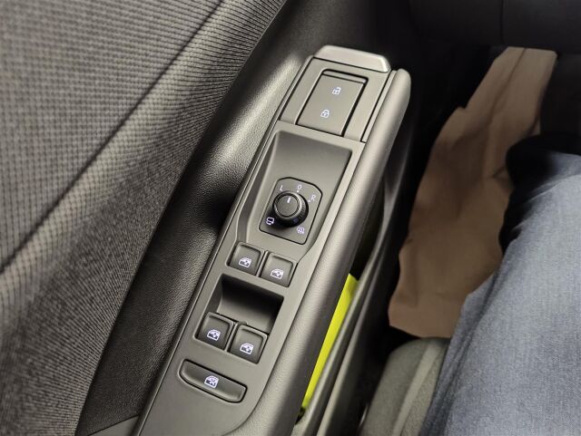 Volkswagen T-Roc 2026 Comfort 1,5 eTSI 85 kW (MHEV) DSG-automaatti, Heti Toimitukseen!