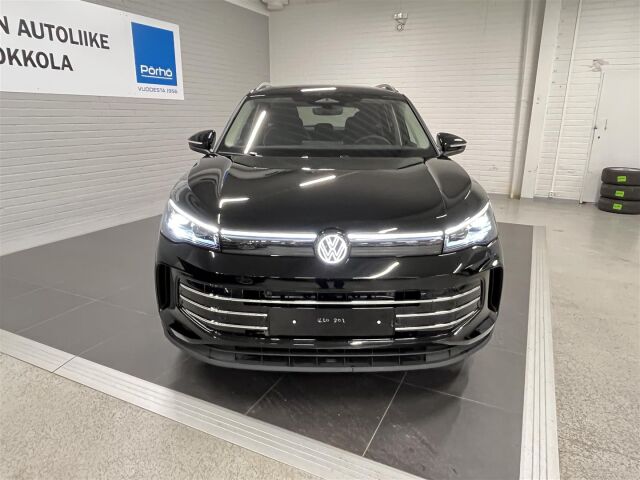 Volkswagen Tiguan 2026 Elegance Business eHybrid 150 kW DSG-automaatti