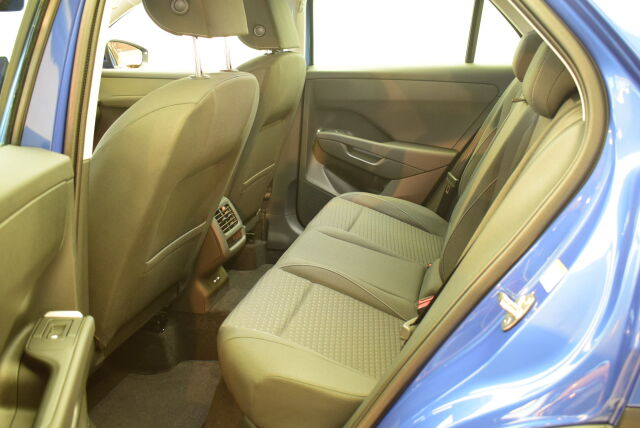 Volkswagen T-Roc 2026 Comfort 1,5 eTSI 85 kW (MHEV) DSG-automaatti * Sis. kahdet renkaat ja lämmitin *