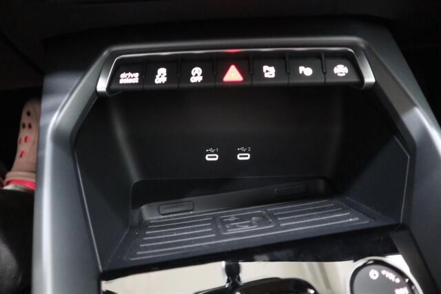AUDI A3 2025 Sportback TFSI 85 kW