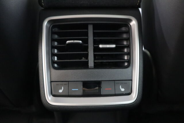 Skoda Elroq 2026 60 Selection *Metalliväri + Winter-paketti 0€**