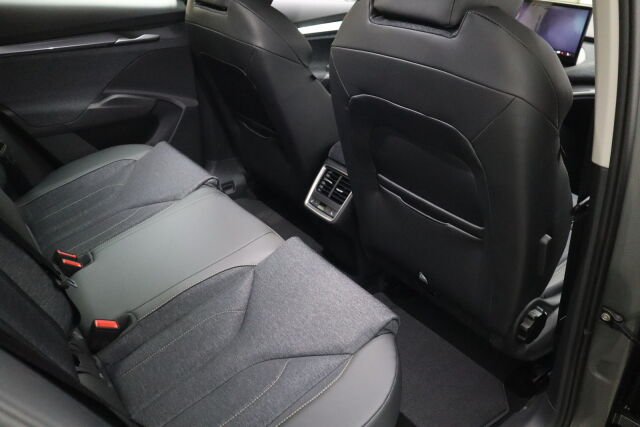 Skoda Elroq 2026 60 Selection *Metalliväri + Winter-paketti 0€**