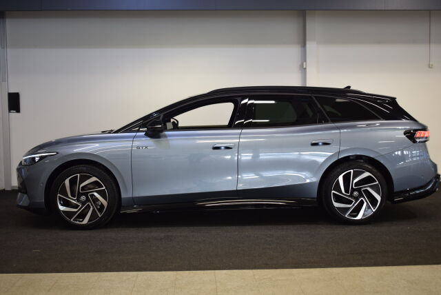 Volkswagen ID.7 2026 Tourer GTX 4MOTION 75-v Juhlamalli 250 kW, akku 86 kWh