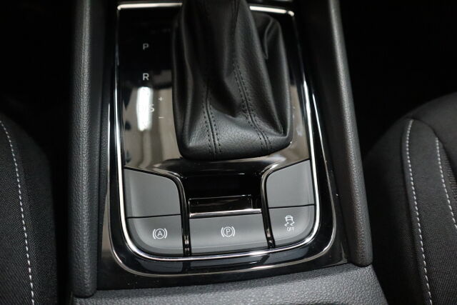 Skoda Karoq 2026 1.5 TSI Selection DSG Autom.