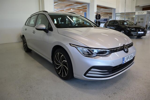 VOLKSWAGEN Golf 2024 Variant Comfort Business 1,5 eTSI 96 kW (MHEV) DSG-automaatti
