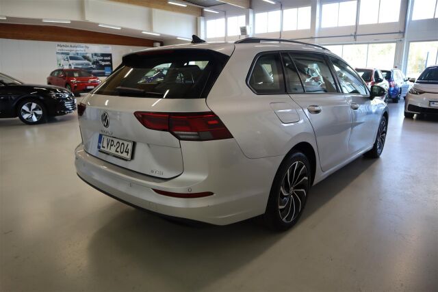 VOLKSWAGEN Golf 2024 Variant Comfort Business 1,5 eTSI 96 kW (MHEV) DSG-automaatti