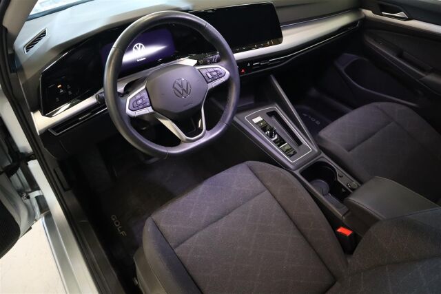 VOLKSWAGEN Golf 2024 Variant Comfort Business 1,5 eTSI 96 kW (MHEV) DSG-automaatti