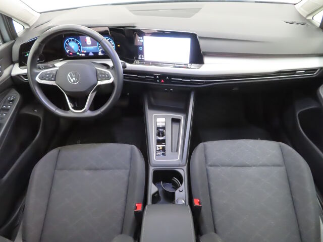 Volkswagen Golf 2024 Variant Comfort Business 1,5 eTSI 96 kW (MHEV) DSG-automaatti
