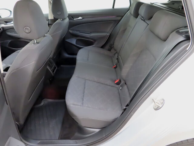 Volkswagen Golf 2024 Variant Comfort Business 1,5 eTSI 96 kW (MHEV) DSG-automaatti