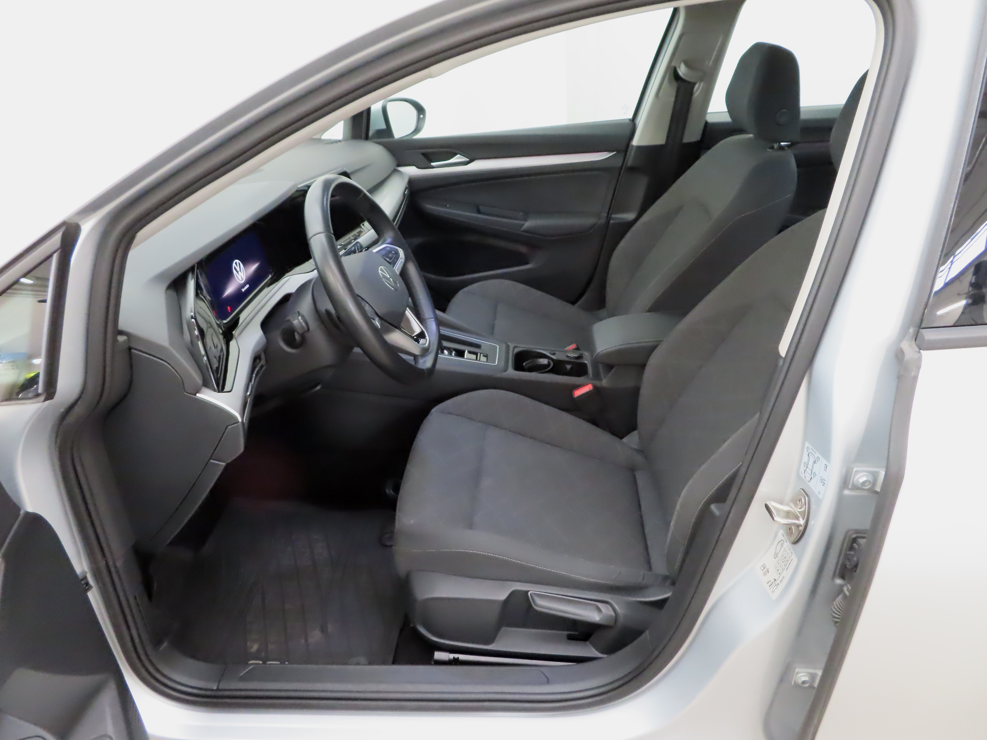 Volkswagen Golf 2024, kuva 7/11