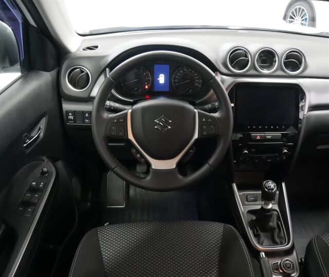 SUZUKI Vitara 2025 1,4 BOOSTERJET 48V HYBRID 4WD GL+ 6MT / Vaihtoehto uudelle! / 1-om / 2 x renkaat /