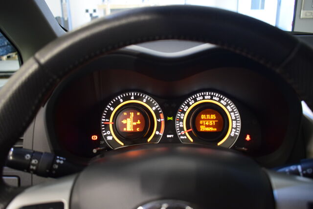 TOYOTA Auris 2011 1,6 Valvematic Linea Terra 5ov * Tarkalta pidolta*
