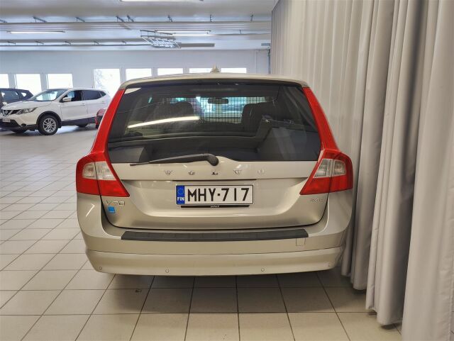 VOLVO V70 2008 2,4D Momentum aut