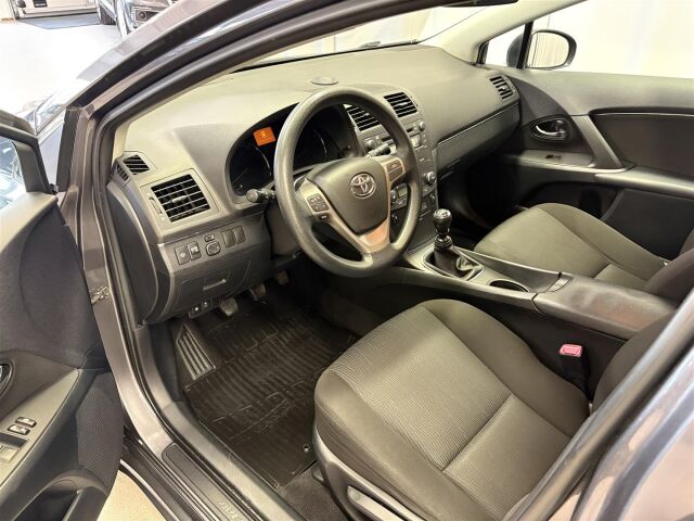 TOYOTA Avensis 2010 1,6 Valvematic Terra Edition Wagon