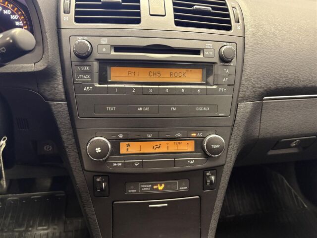 TOYOTA Avensis 2010 1,6 Valvematic Terra Edition Wagon