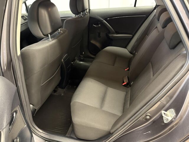 TOYOTA Avensis 2010 1,6 Valvematic Terra Edition Wagon