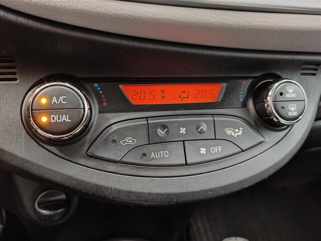 TOYOTA Yaris 2012 1,33 Dual VVT-i Comfort 5ov Multidrive S