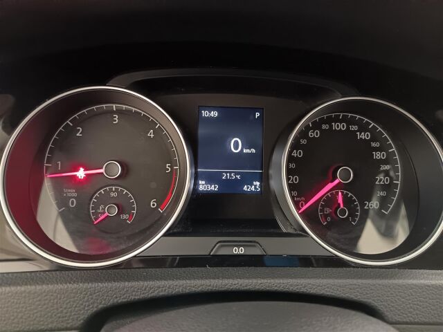 VOLKSWAGEN Golf 2012 Highline 1,6 TDI 77 kW (105 hv) BlueMotion Technology DSG-automaatti 4-ovinen