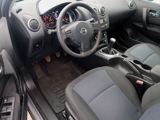 Nissan Qashqai 2012 1,6L Stop / Start System Select Edition 2WD 5M/T