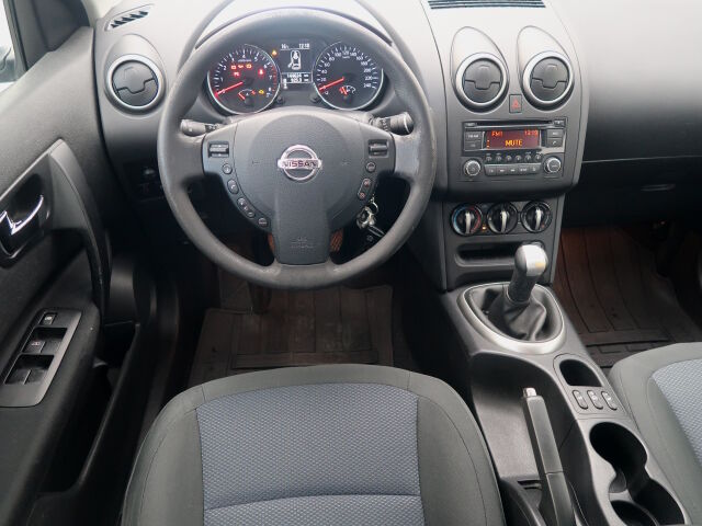 Nissan Qashqai 2012 1,6L Stop / Start System Select Edition 2WD 5M/T