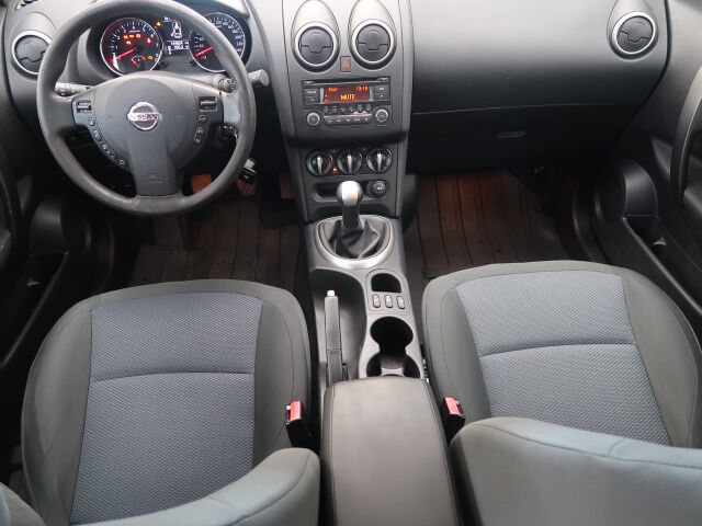 Nissan Qashqai 2012 1,6L Stop / Start System Select Edition 2WD 5M/T