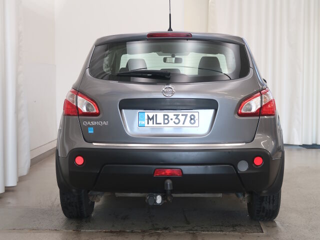 Nissan Qashqai 2012 1,6L Stop / Start System Select Edition 2WD 5M/T