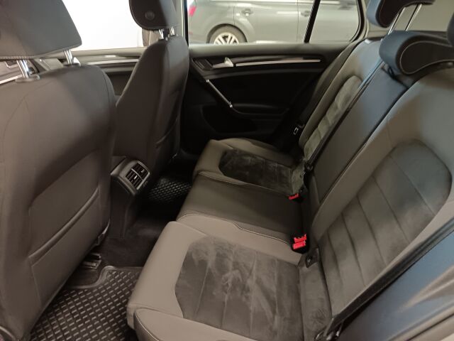 VOLKSWAGEN Golf 2013 Highline 1,4 TSI 103 kW (140 hv) BlueMotion Technology DSG-automaatti 4-ovinen