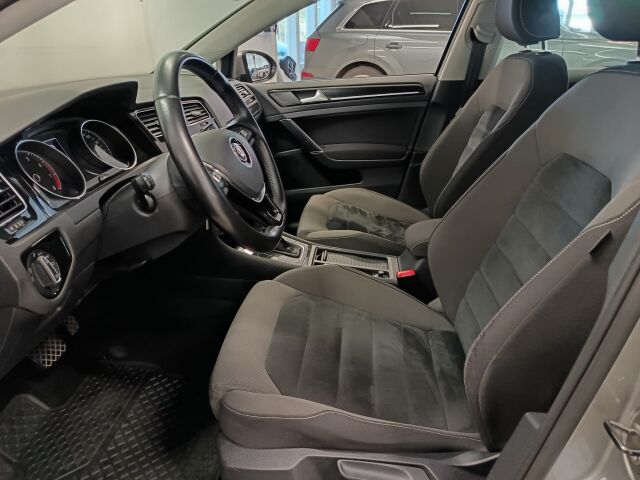 VOLKSWAGEN Golf 2013 Highline 1,4 TSI 103 kW (140 hv) BlueMotion Technology DSG-automaatti 4-ovinen