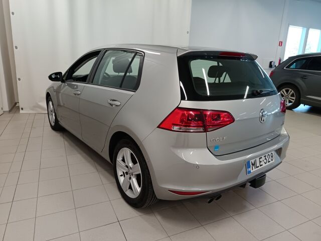 VOLKSWAGEN Golf 2013 Highline 1,4 TSI 103 kW (140 hv) BlueMotion Technology DSG-automaatti 4-ovinen
