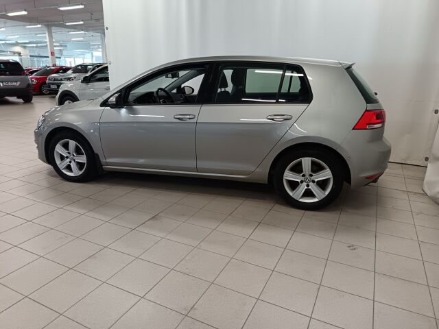 VOLKSWAGEN Golf 2013 Highline 1,4 TSI 103 kW (140 hv) BlueMotion Technology DSG-automaatti 4-ovinen