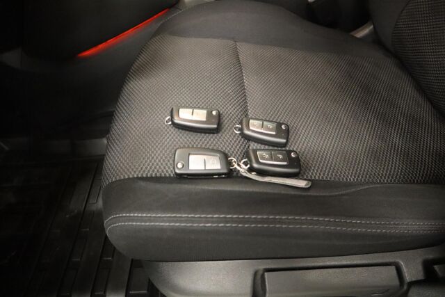 NISSAN Qashqai 2014 1,2L Acenta 2WD 6M/T Safety Pack Connect